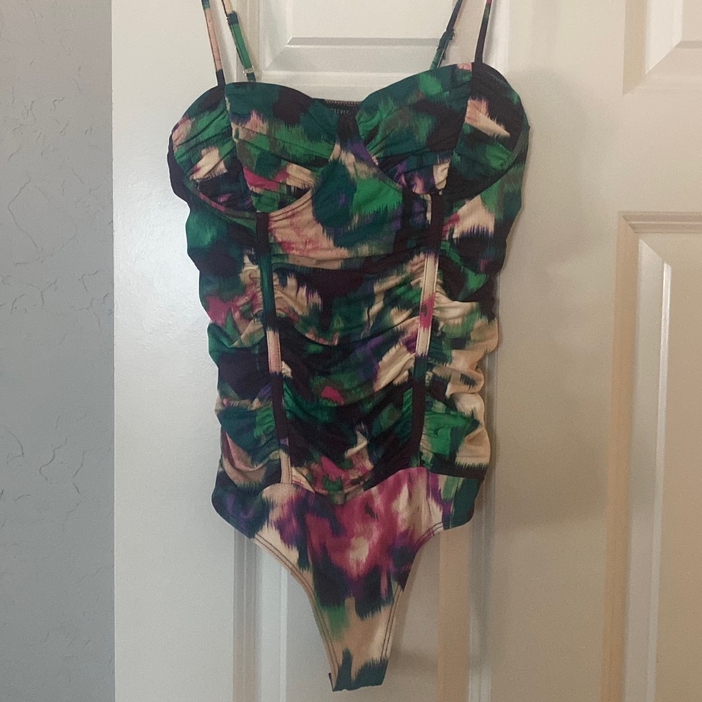NWT!! Forever 21 bodysuit